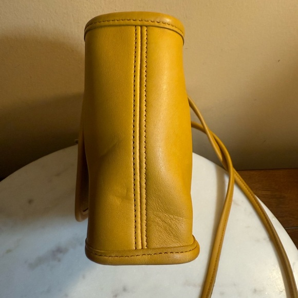 COACH vintage Yellow SCOOTER bag🔥beaut w tag - Picture 3 of 13